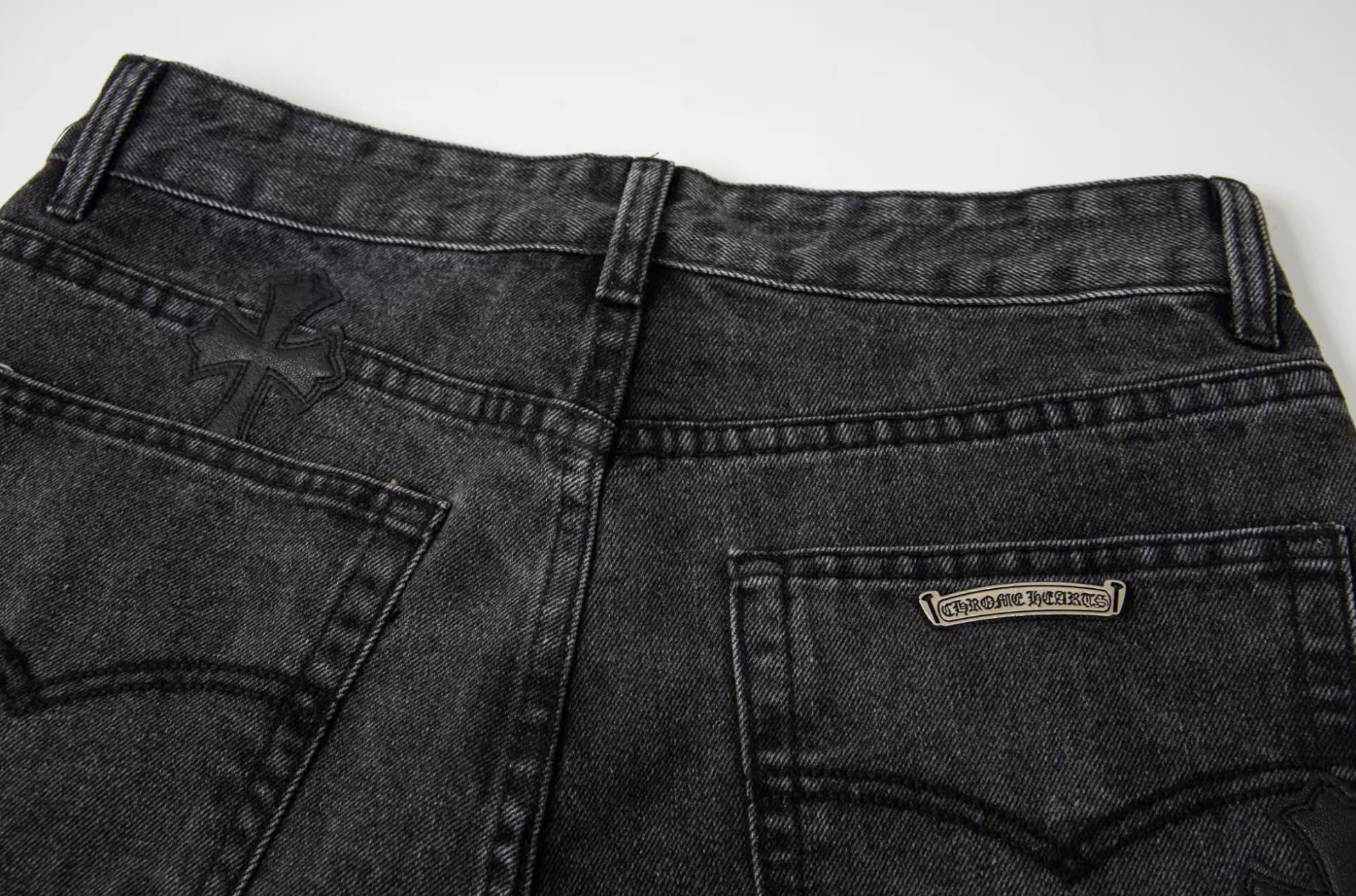 PANTALON CHROME HEARTS