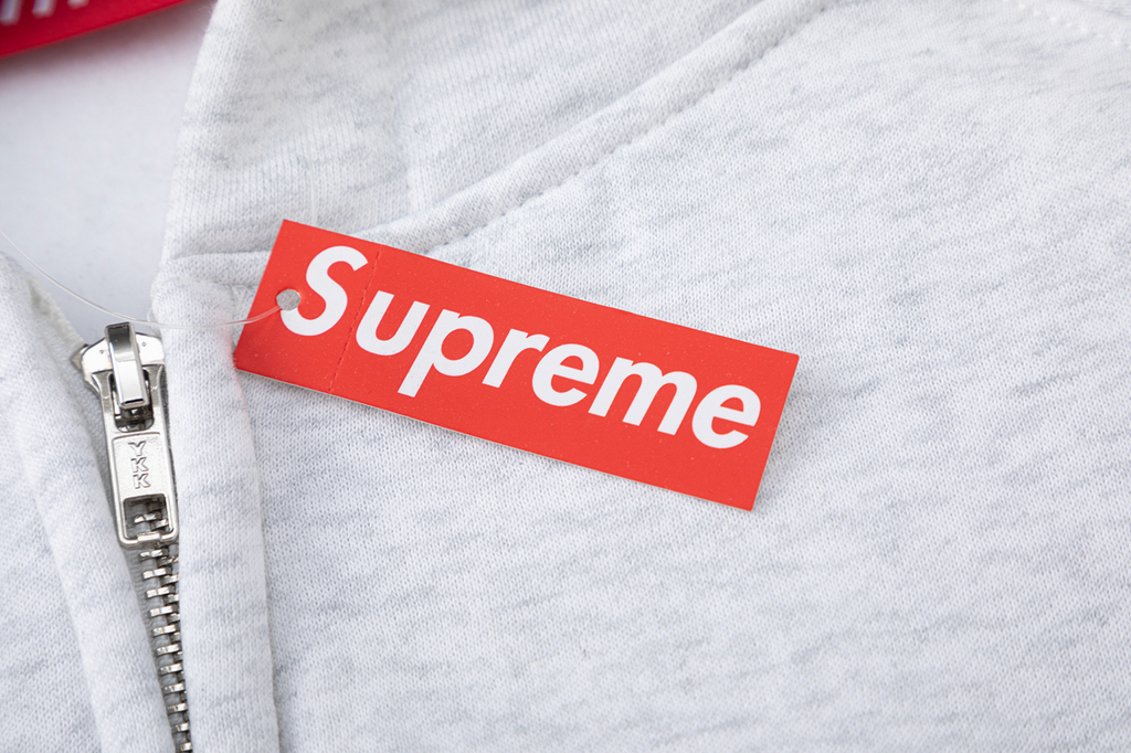 HOODIE ZIPPER SUPREME