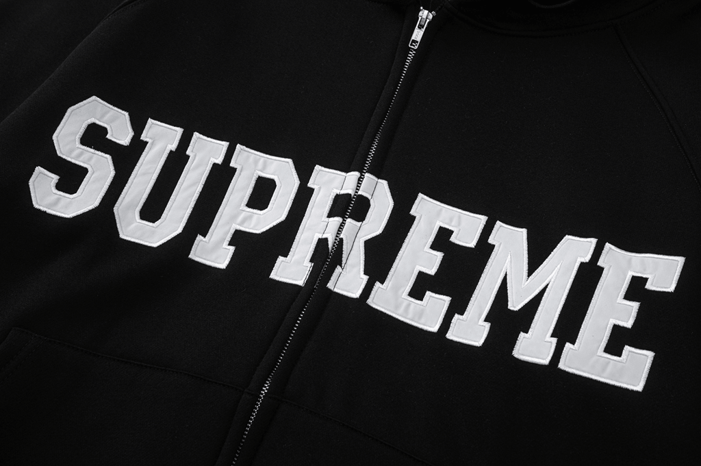 HOODIE ZIPPER SUPREME