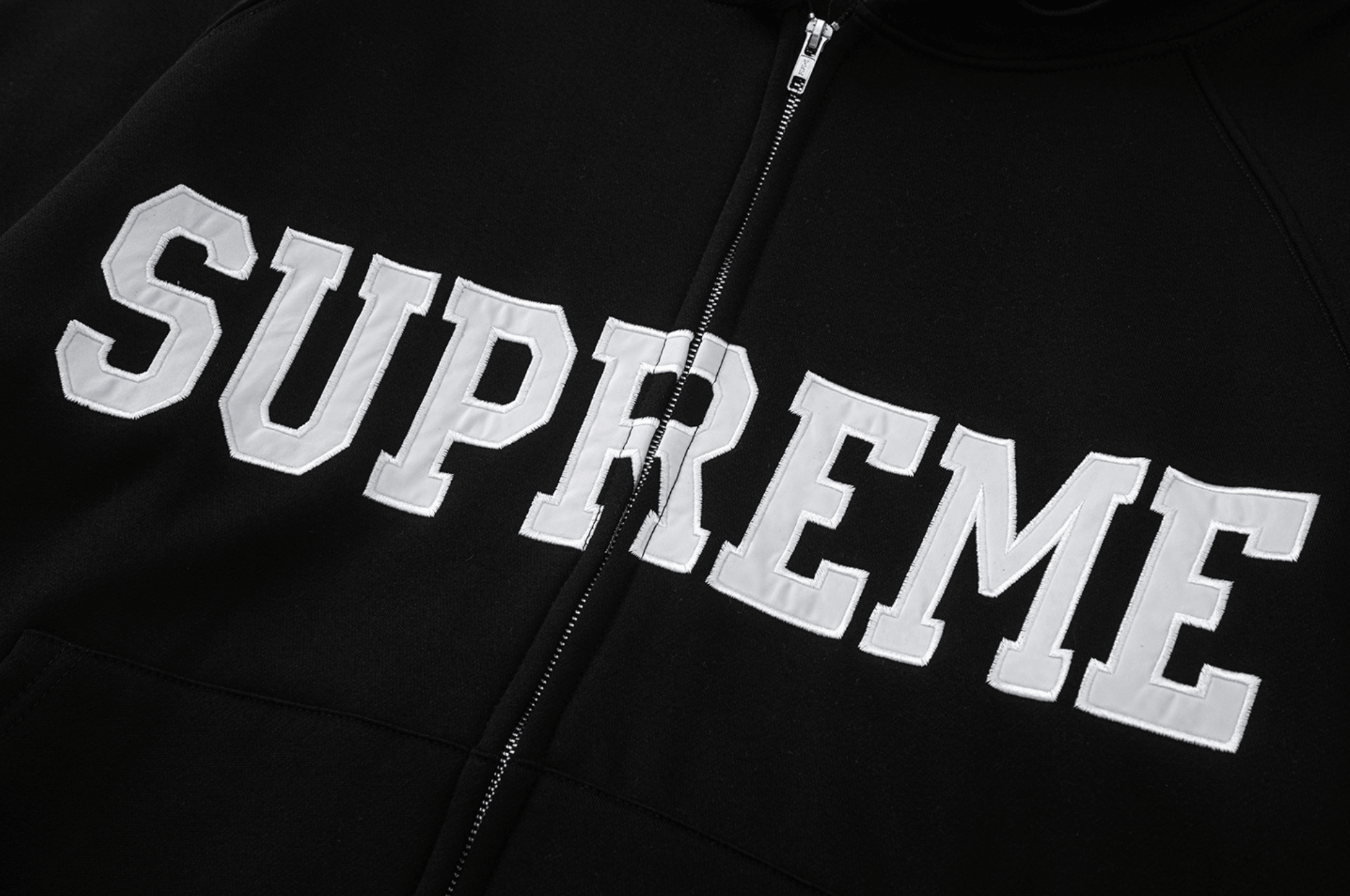 HOODIE ZIPPER SUPREME
