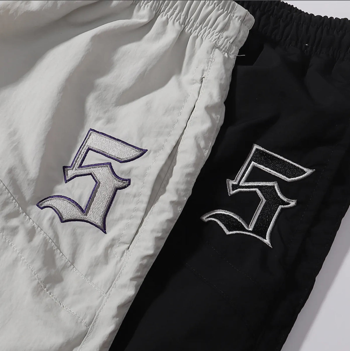 PANTS SUPREME OLD ENGLISH