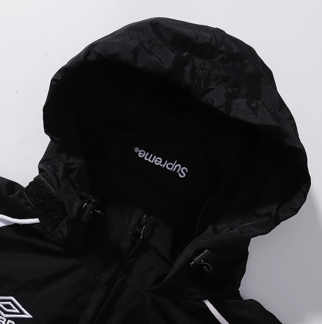 JACKET SUPREME X UMBRO