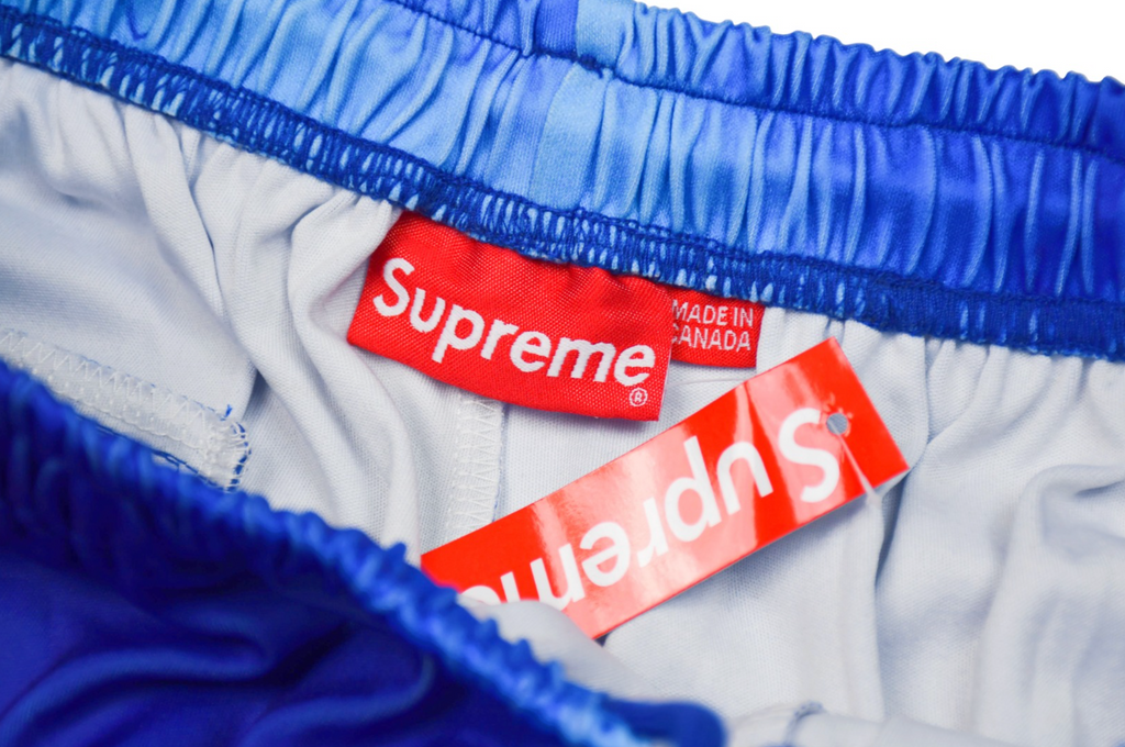 SHORT SUPREME X FIJI