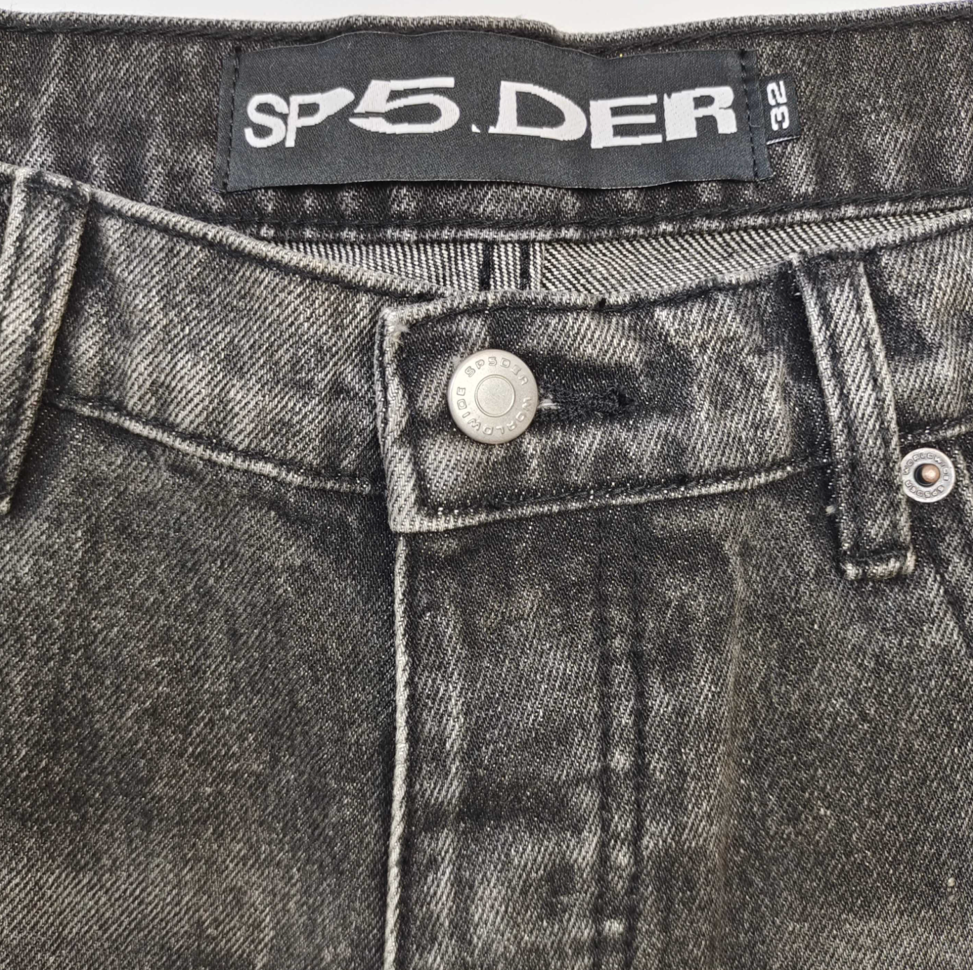 SHORT SP5DER STONE