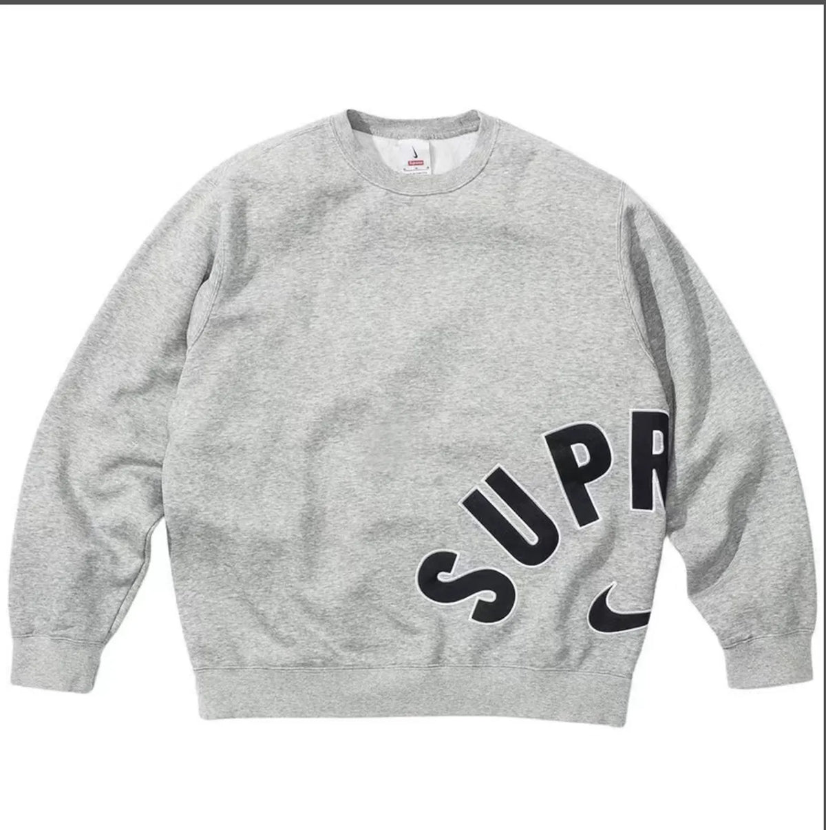 SUETER SUPREME X NIKE