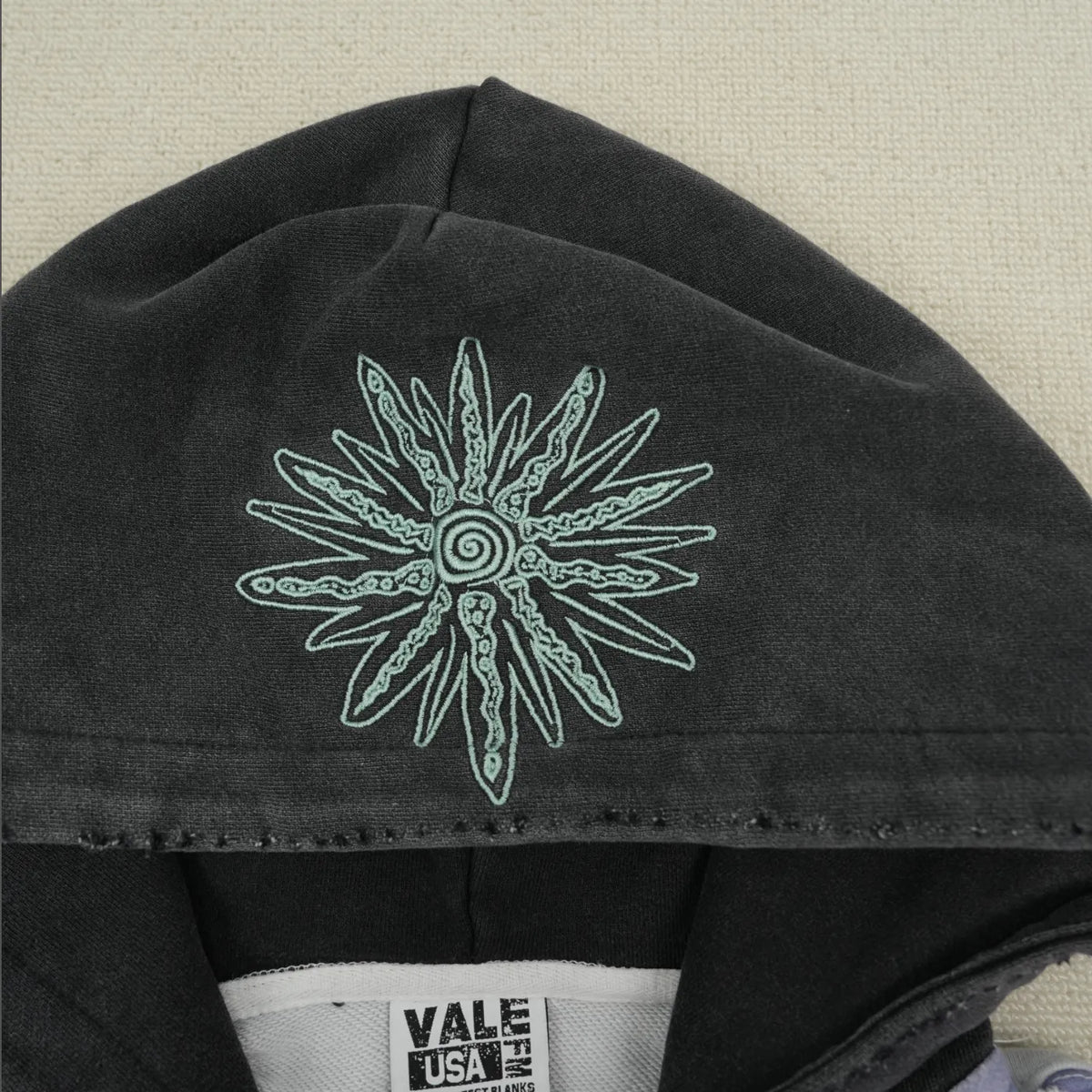 HOODIE ZIPPER VALLEY DREAMS