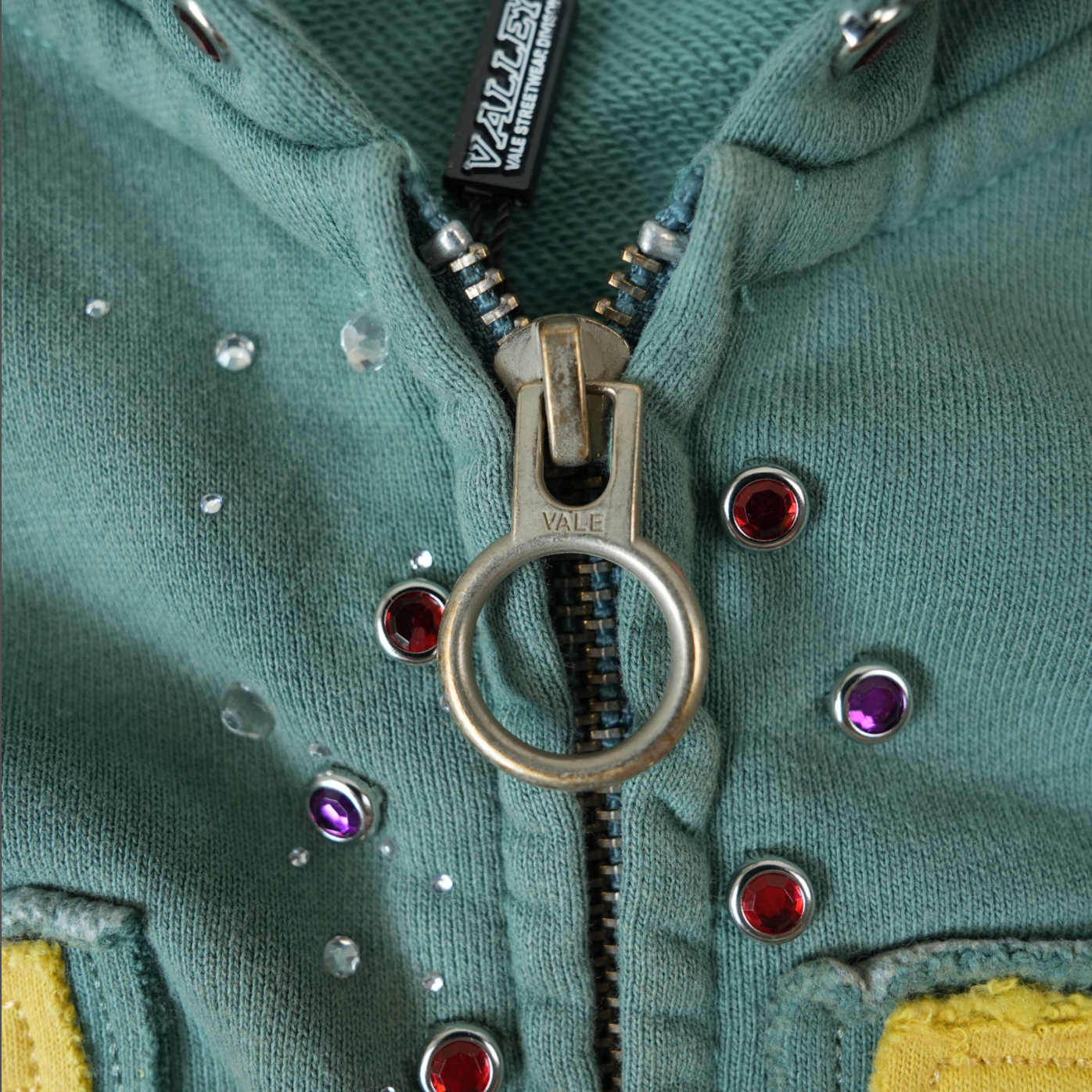 HOODIE ZIPPER VALLEY DREAMS