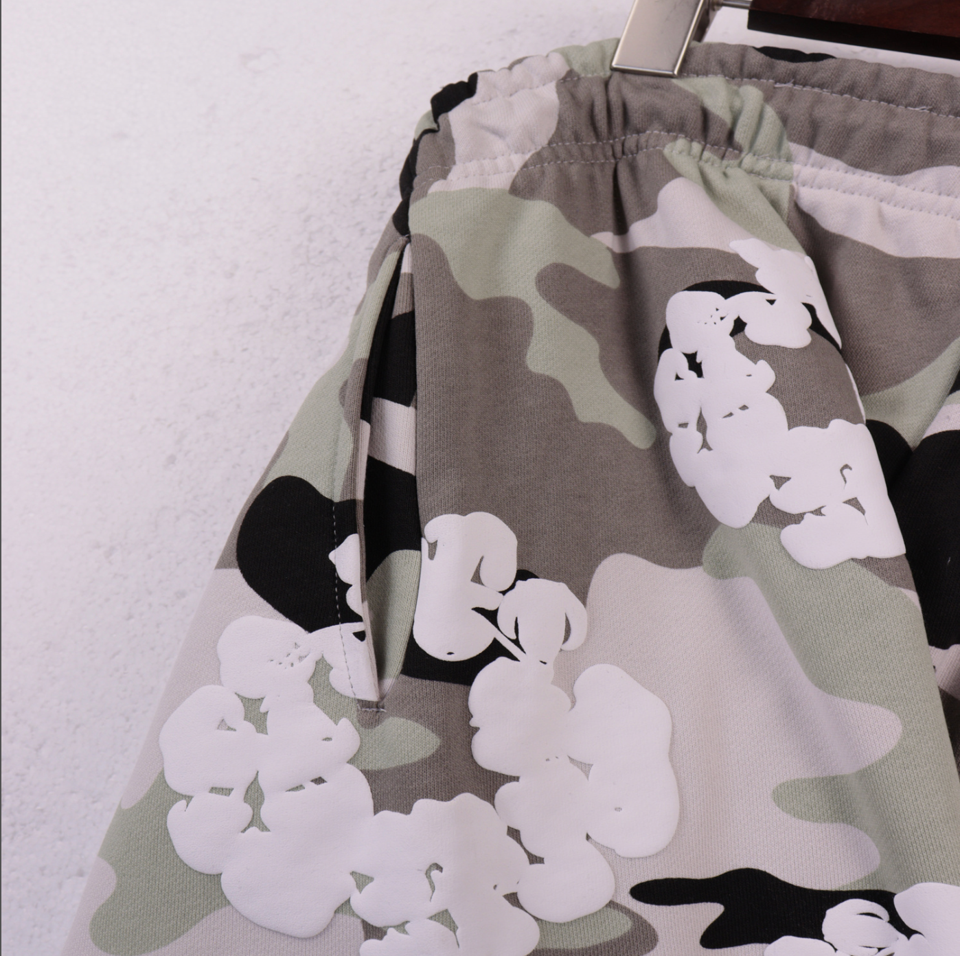 PANS DENIM TEARS CAMO