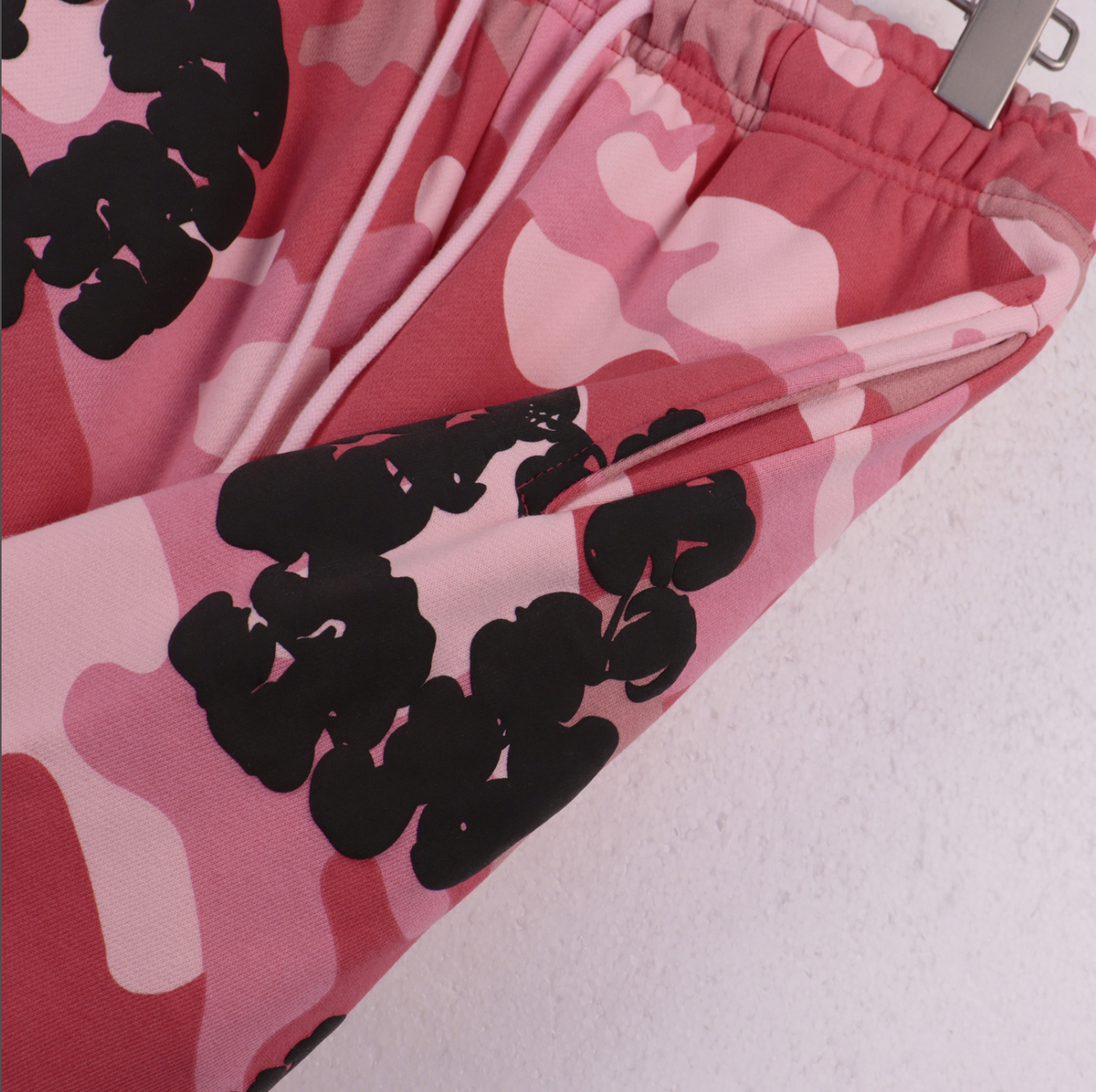 PANS DENIM TEARS CAMO