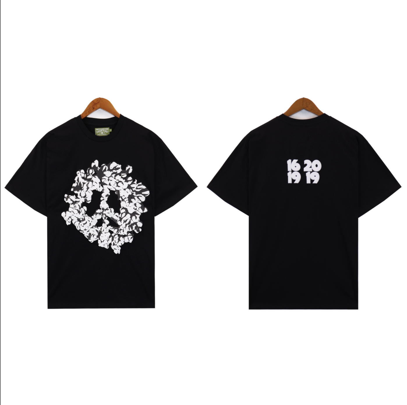 PLAYERA DENIM TEARS COTTON WREATH PEACE