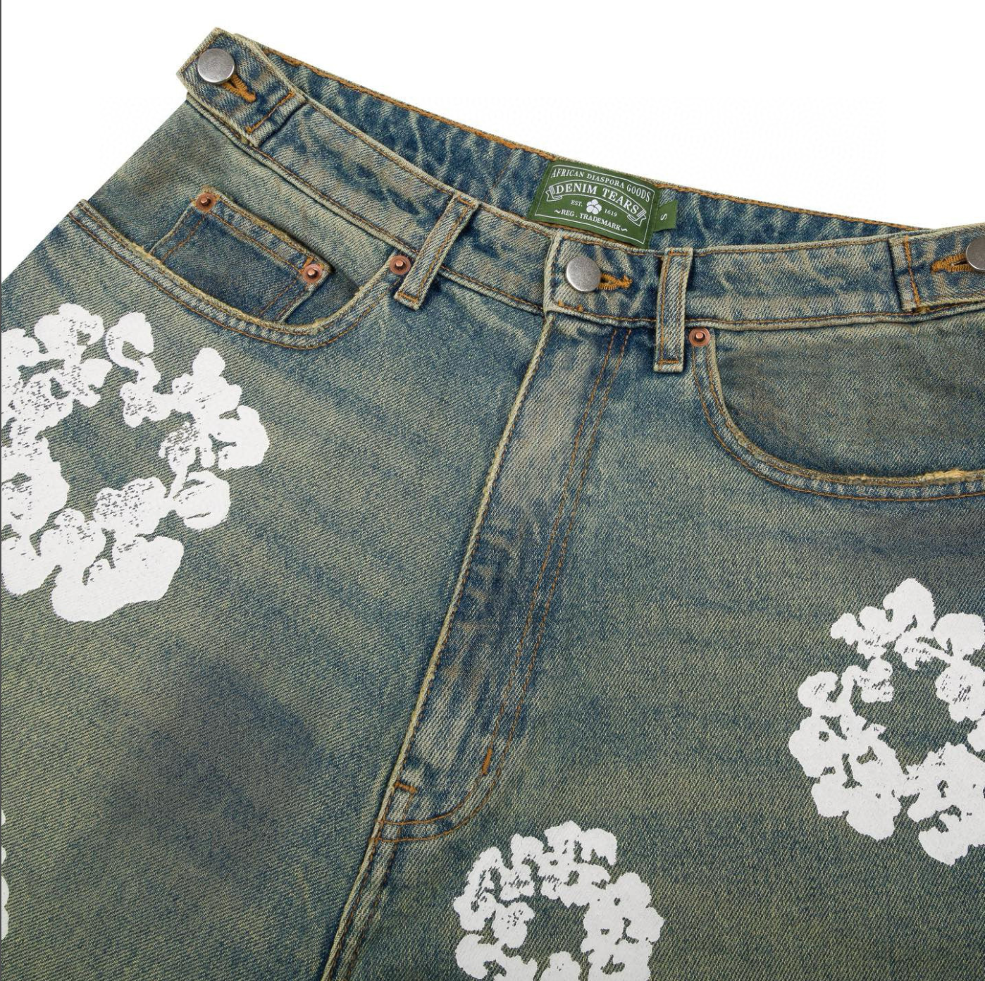SHORT DENIM TEARS