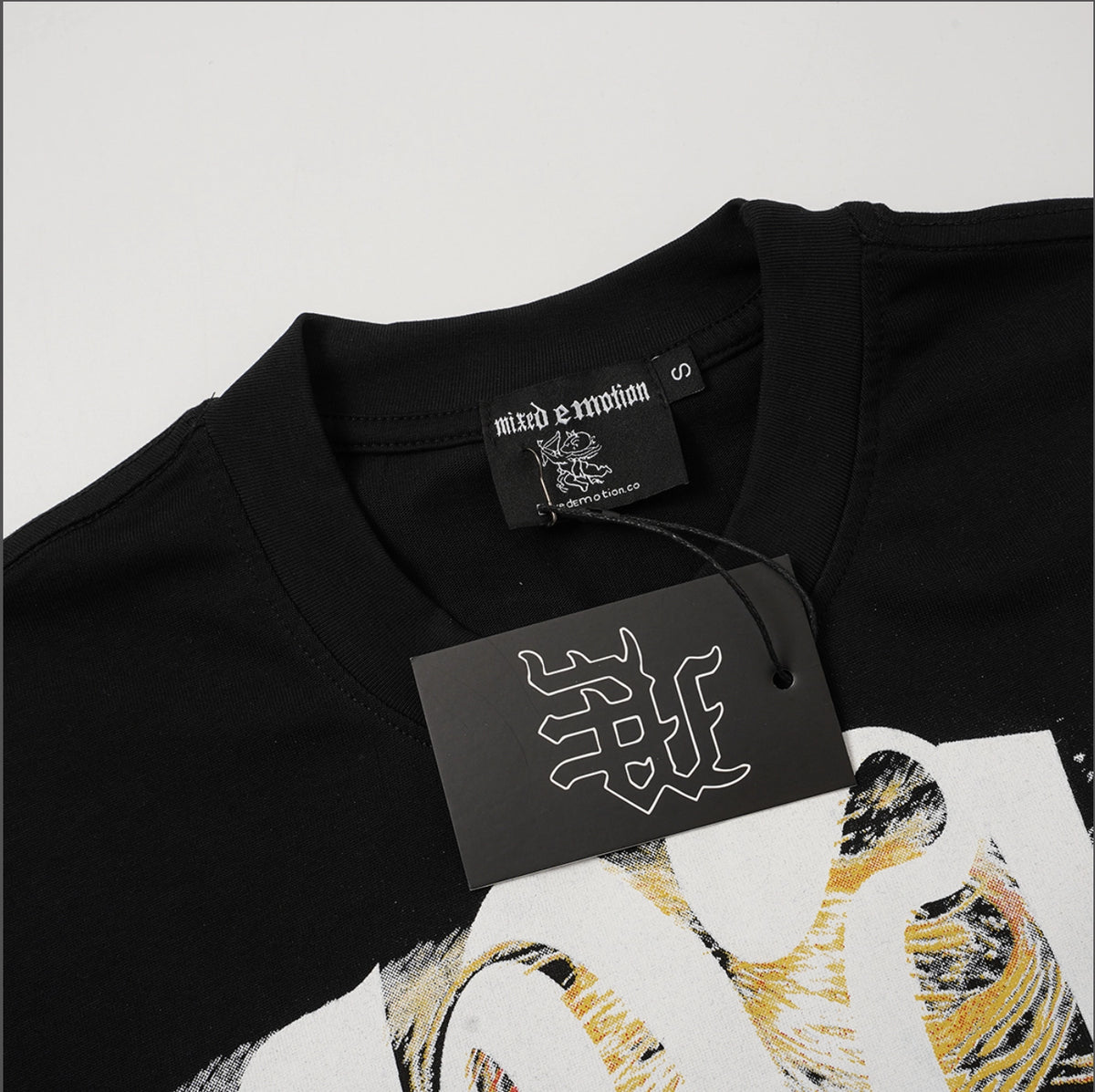 PLAYERA MIXED EMOTION