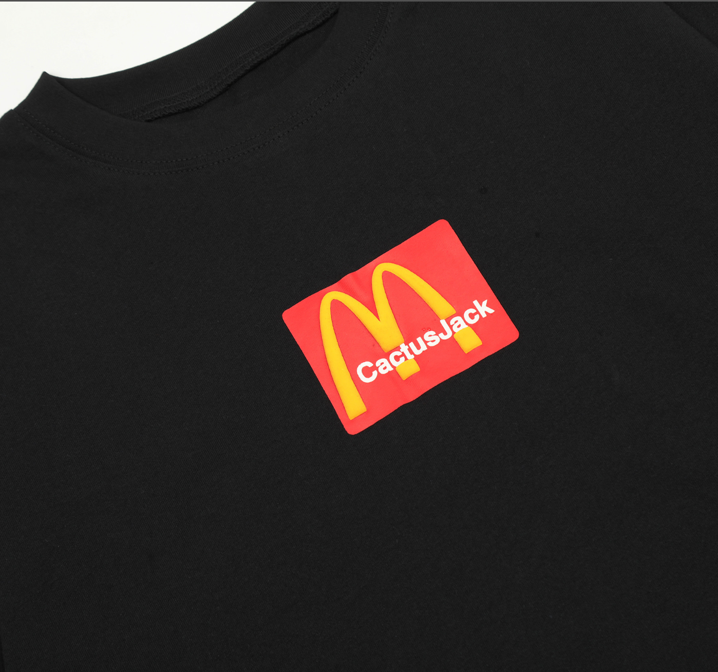 PLAYERA CACTUS JACK X MCDONALD´S SPACE