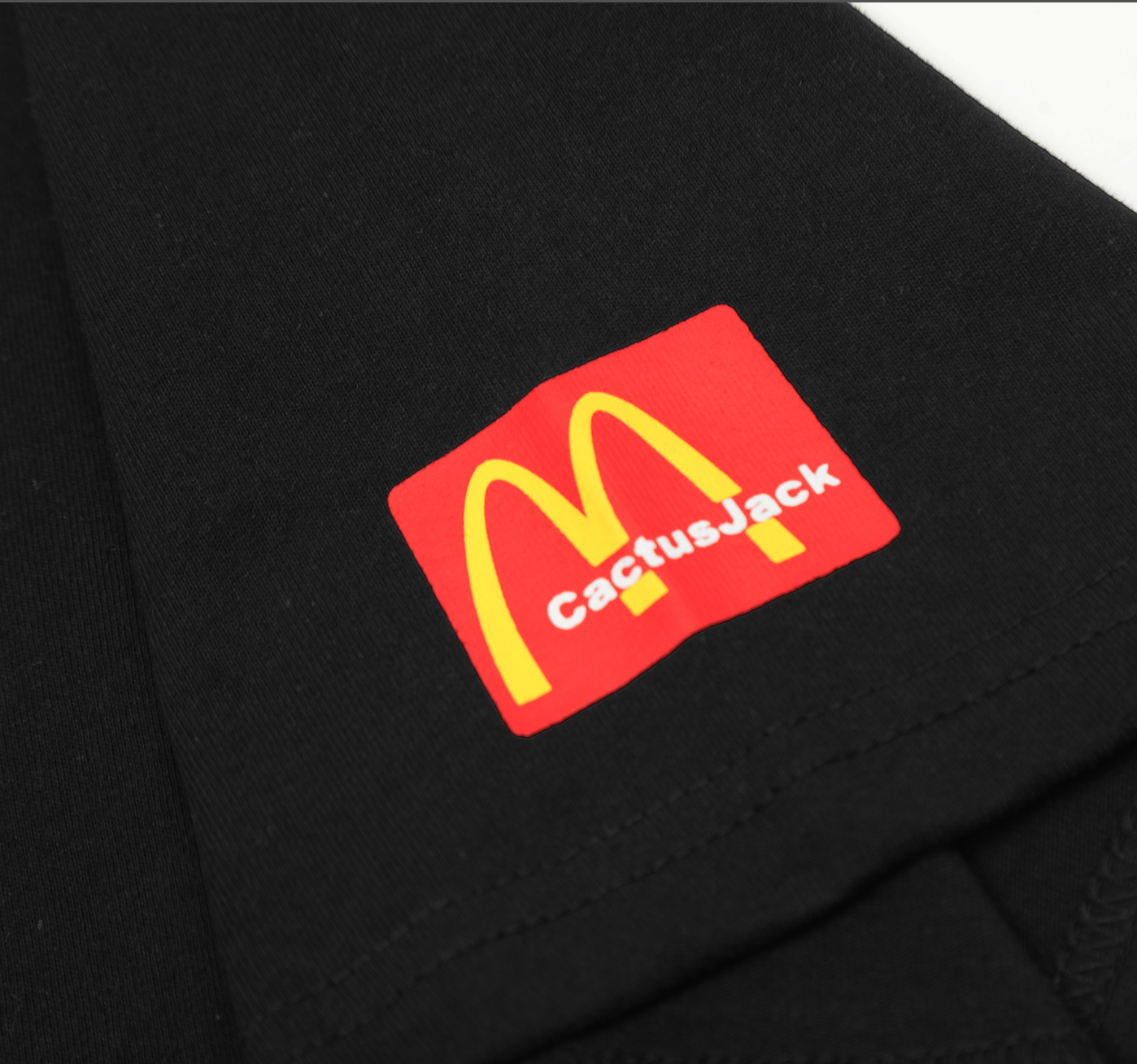 PLAYERA CACTUS JACK X MCDONALD´S