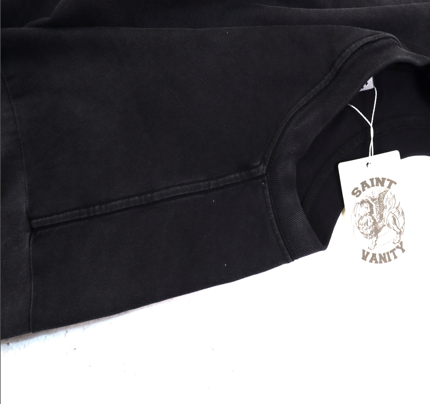 PLAYERA SAINT VANITY