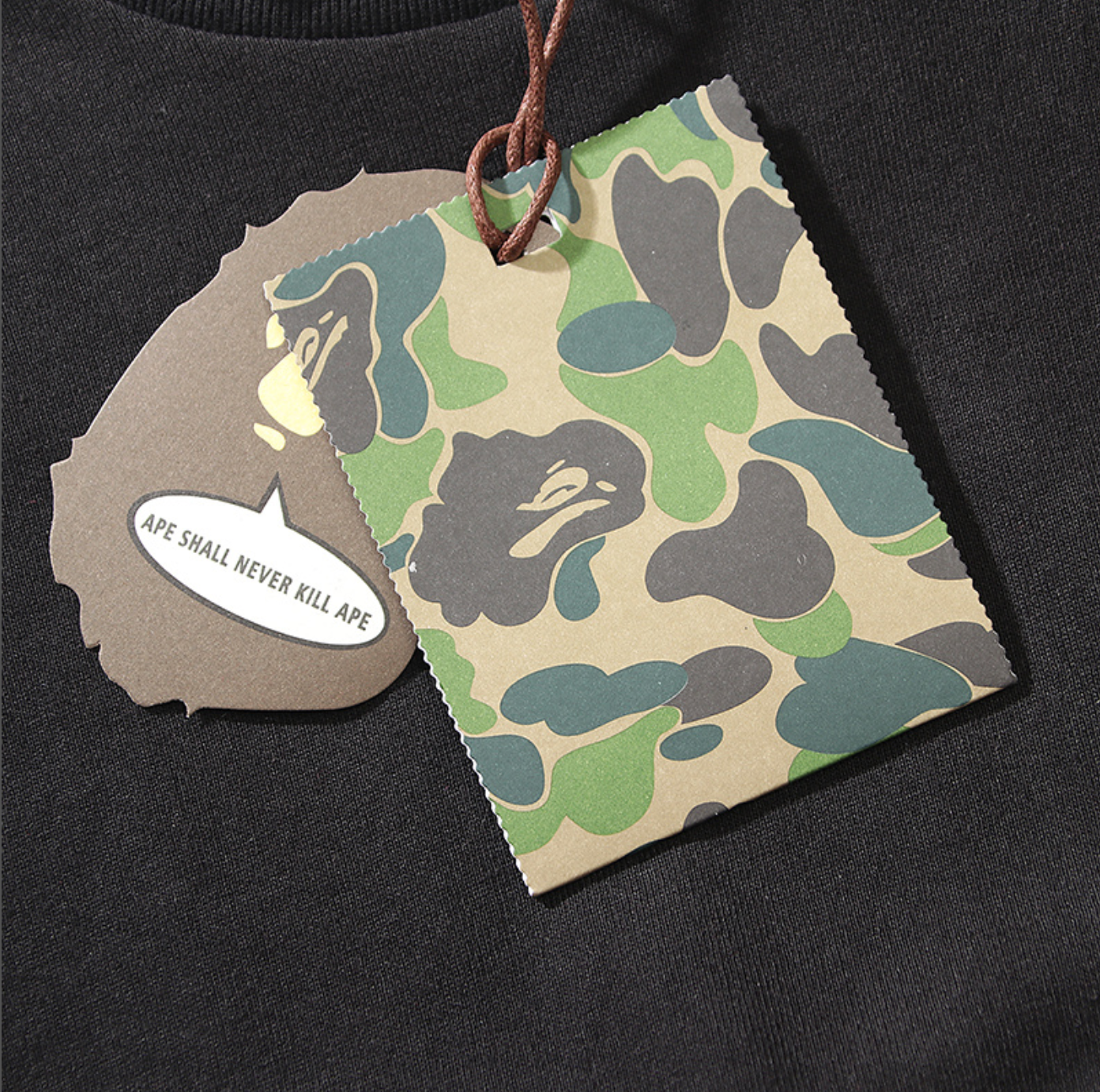 PLAYERA BAPE PATCH