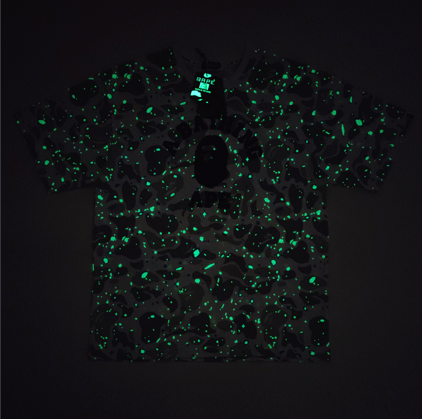 PLAYERA BAPE LUMINISCENTE
