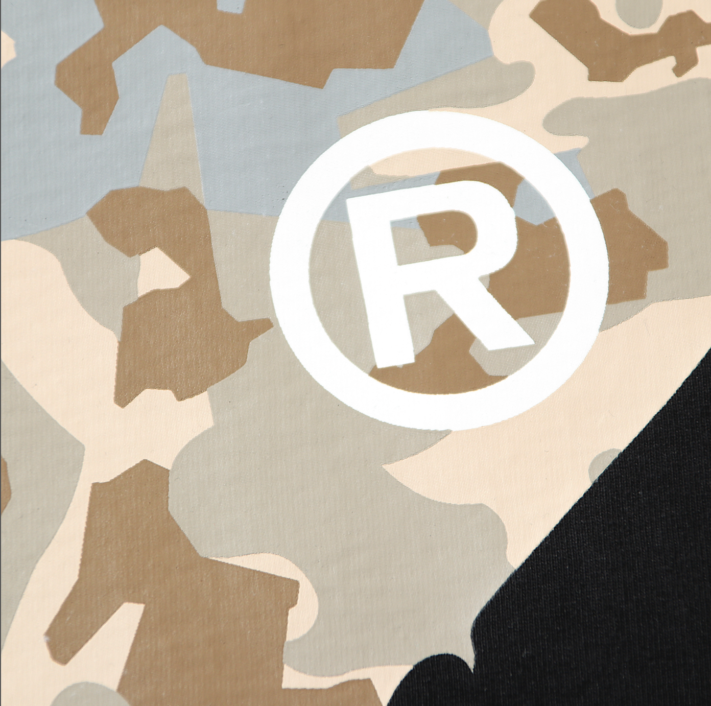 PLAYERA BAPE CAMO