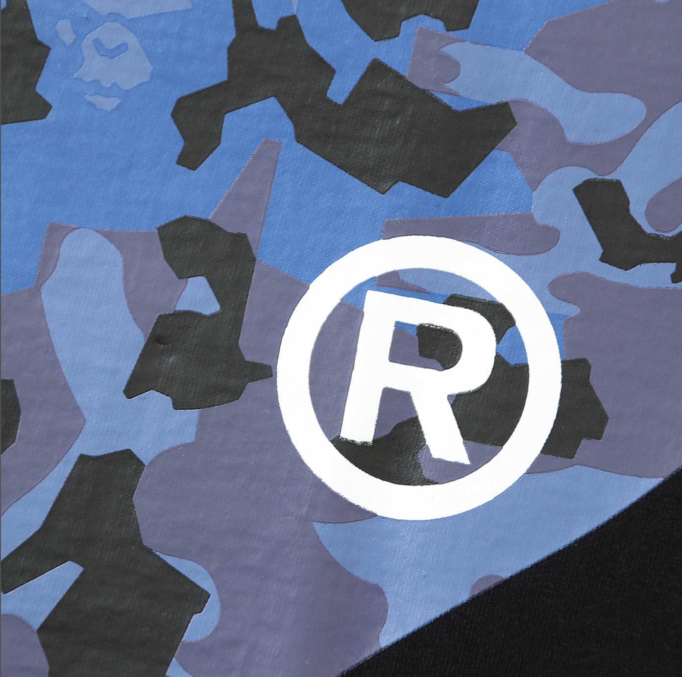 PLAYERA BAPE CAMO