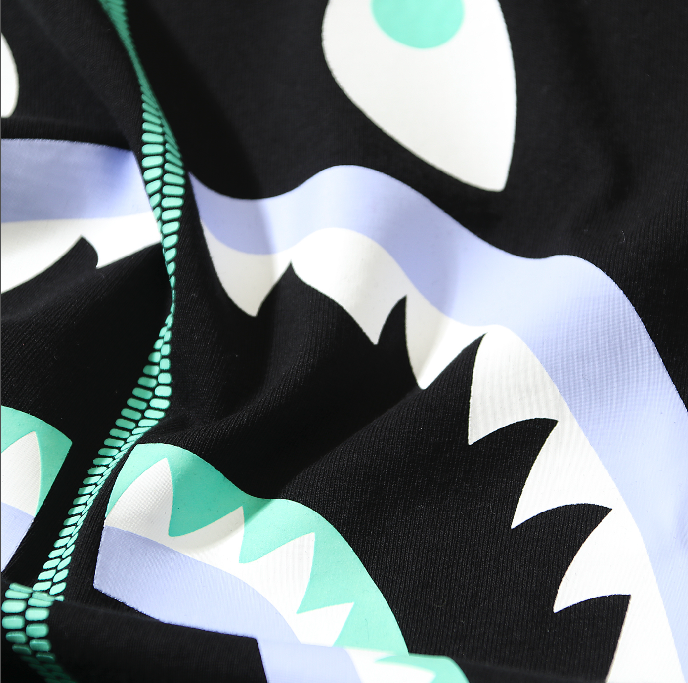 PLAYERA BAPE SHARK