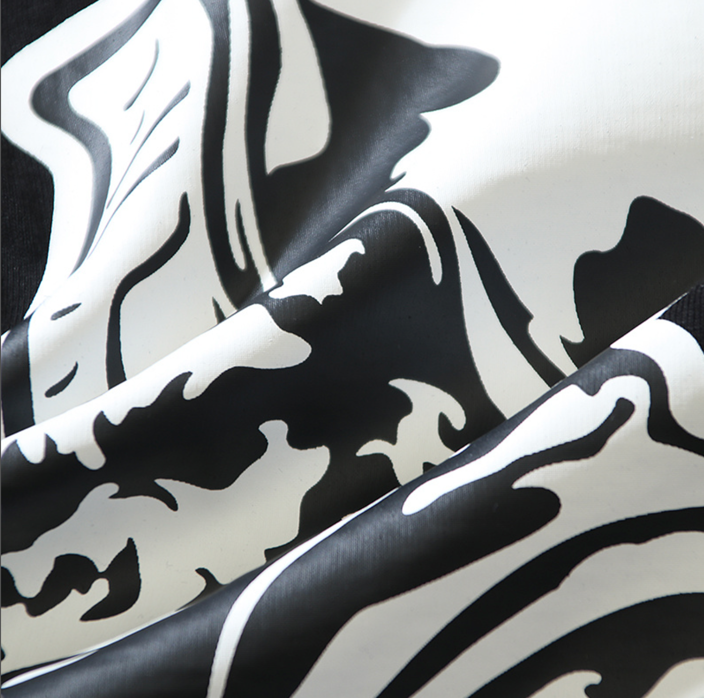 PLAYERA BAPE OVO