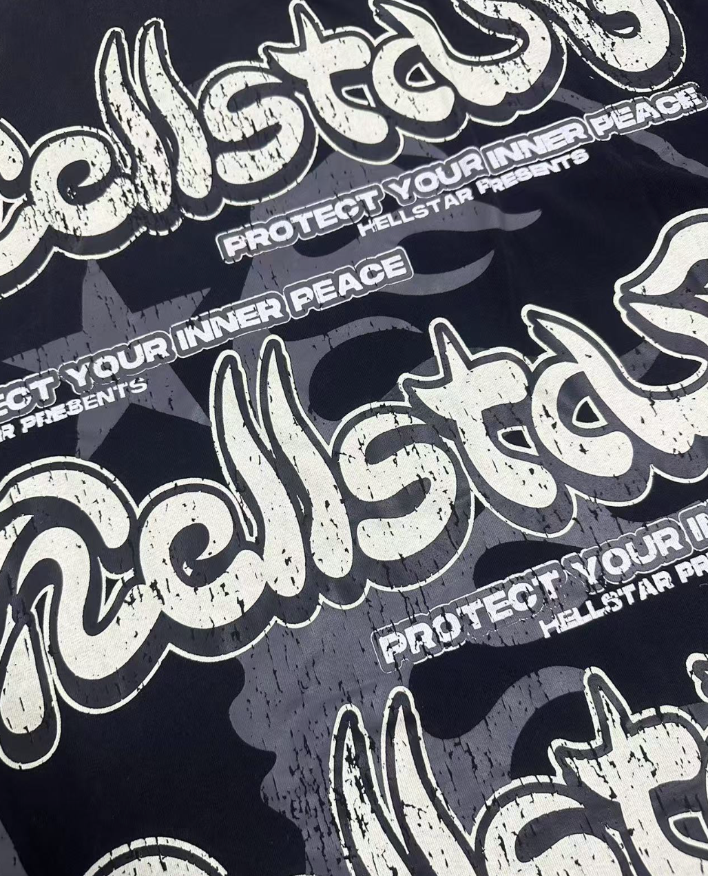 PLAYERA HELLSTAR PRESENTS