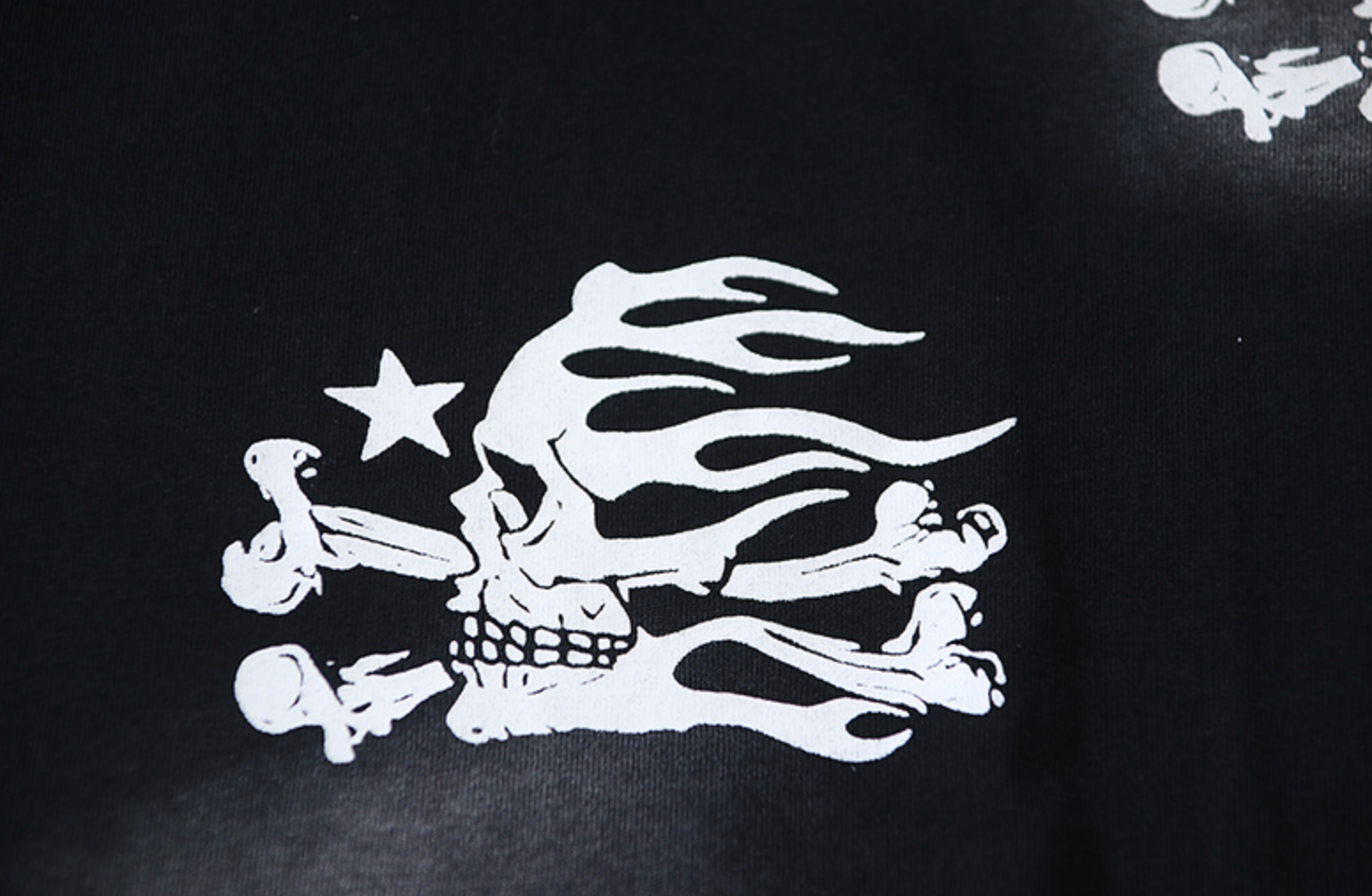PLAYERA HELLSTAR SKULL