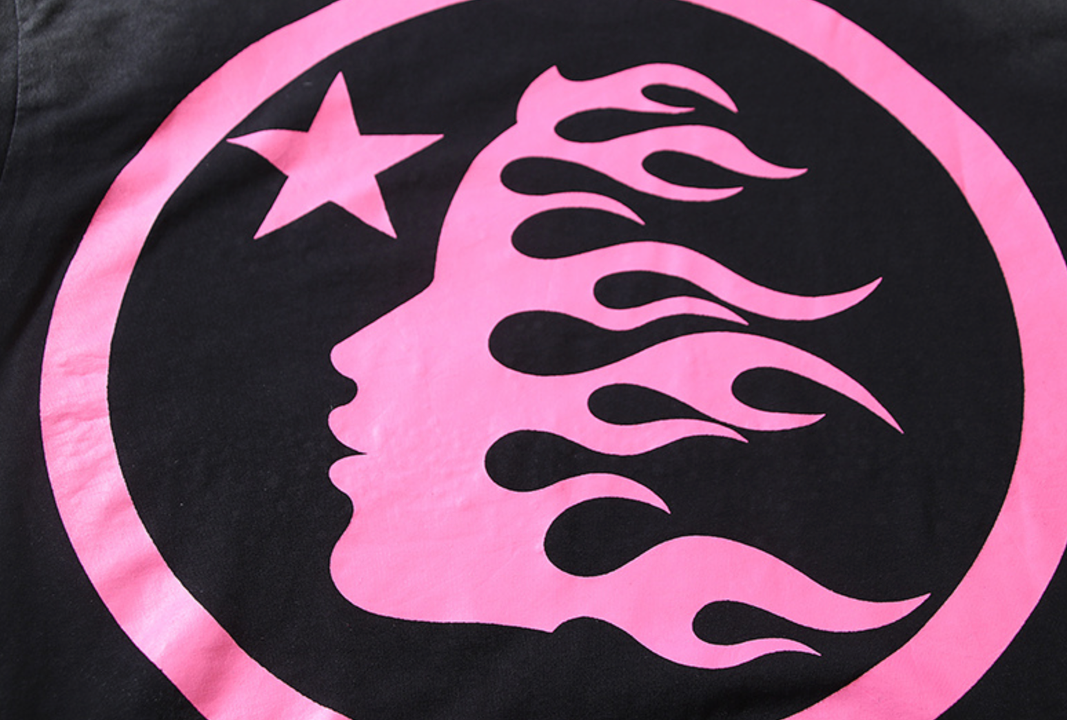 PLAYERA HELLSTAR CRYSTAL