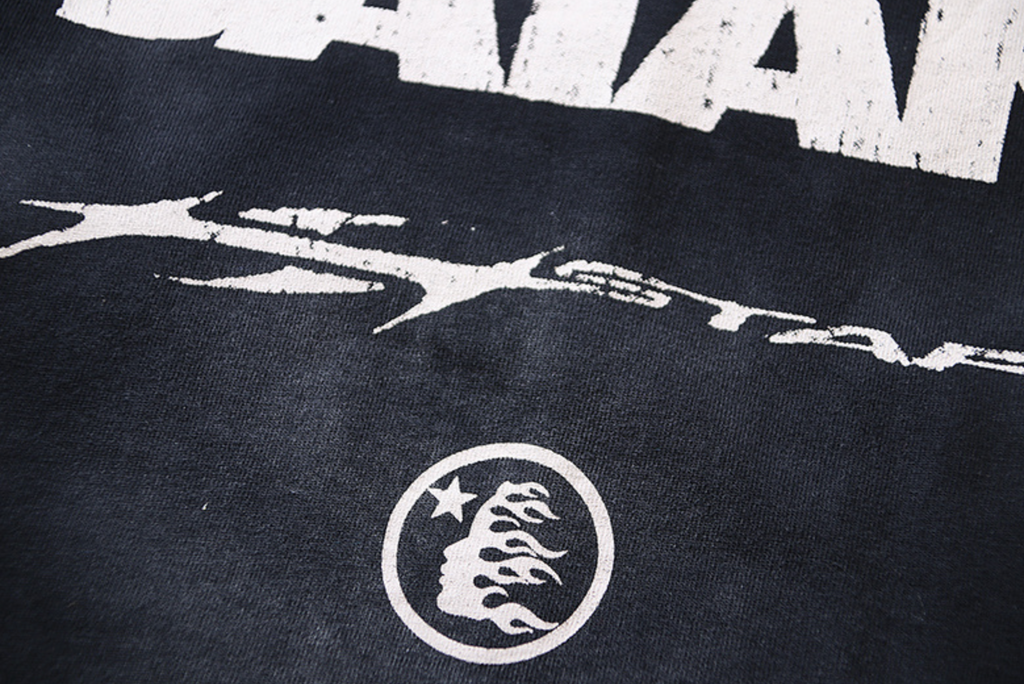 PLAYERA HELLSTAR SAVIOR
