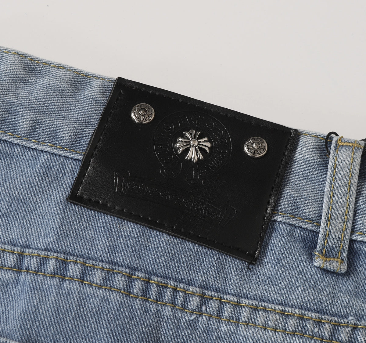 PANTALO CHROME HEARTS