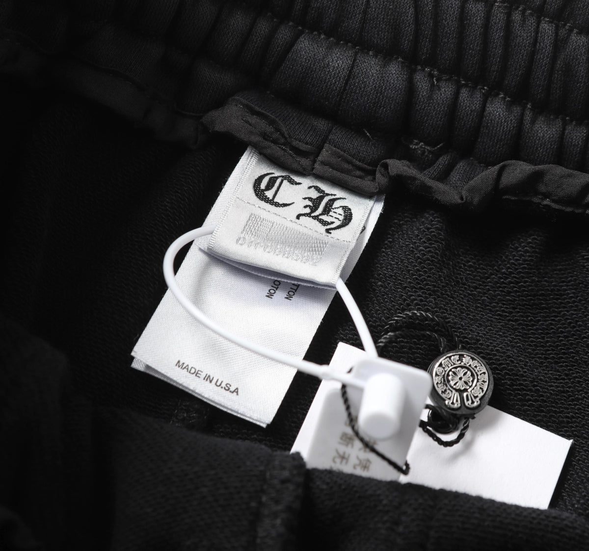 SHORT CHROME HEARTS