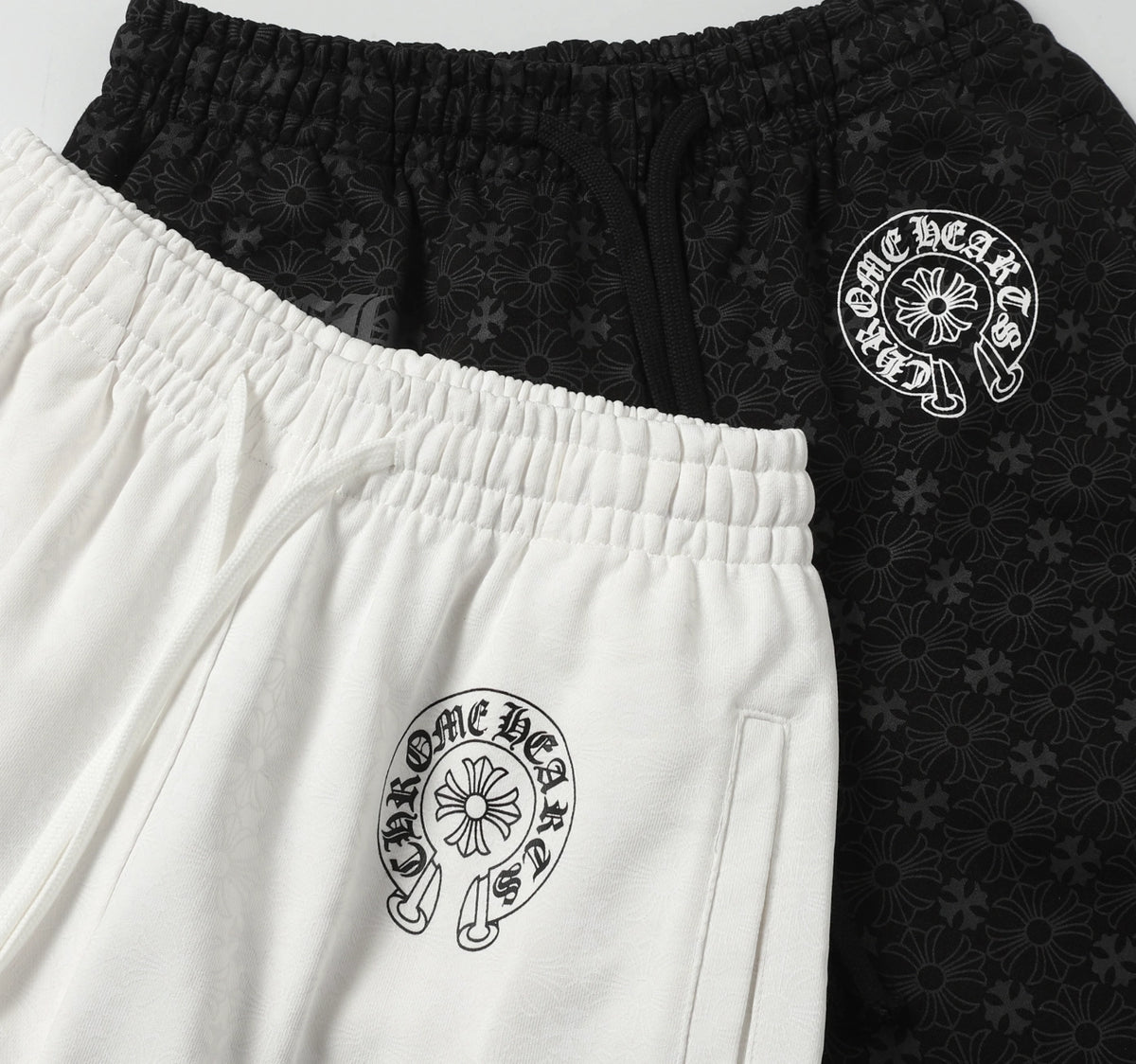 SHORT CHROME HEARTS