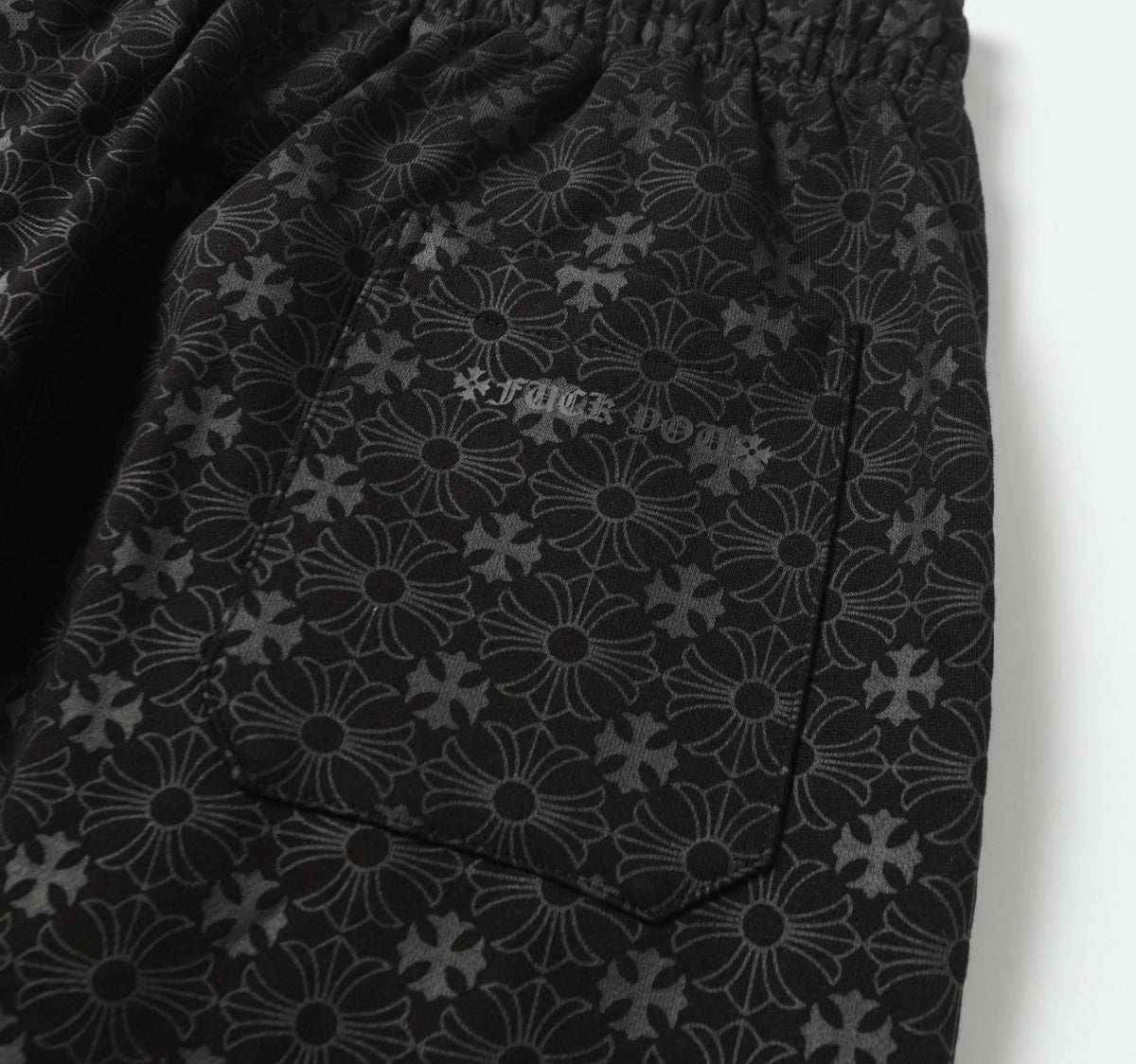 SHORT CHROME HEARTS