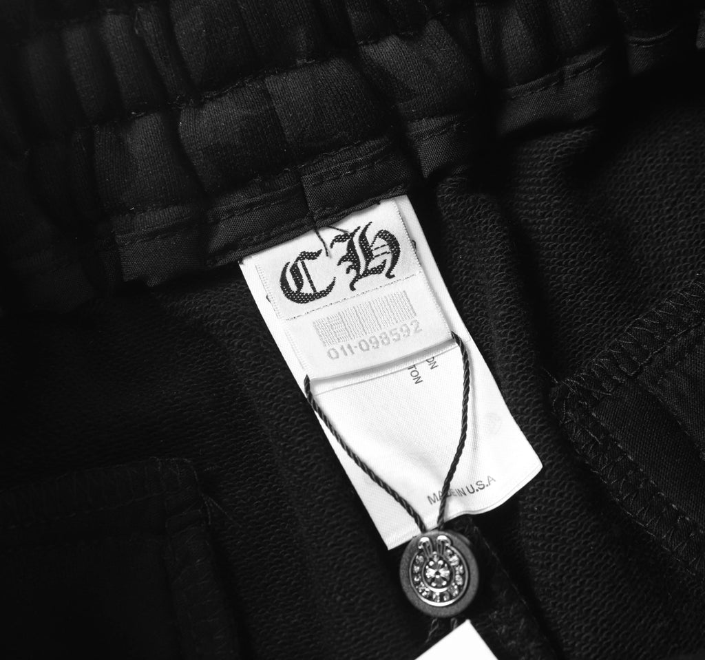 SHORT CHROME HEARTS