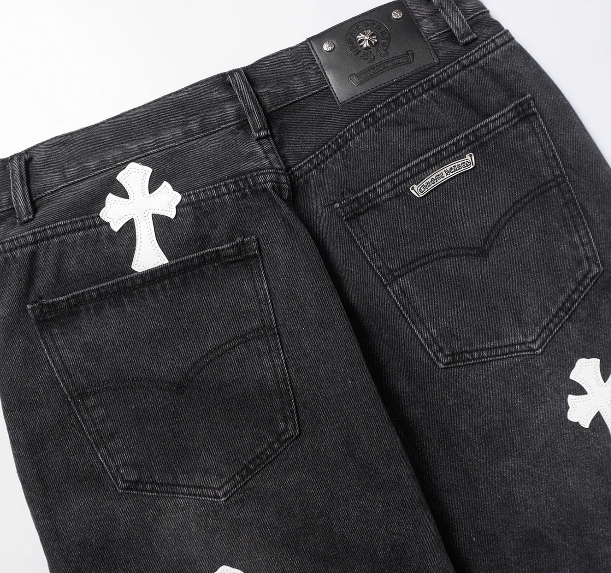 SHORT CHROME HEARTS