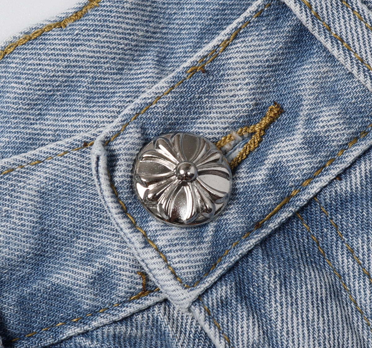SHORT CHROME HEARTS