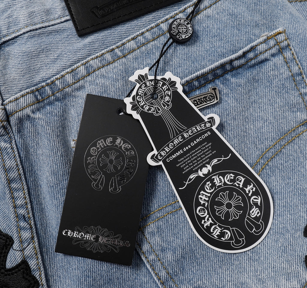 SHORT CHROME HEARTS