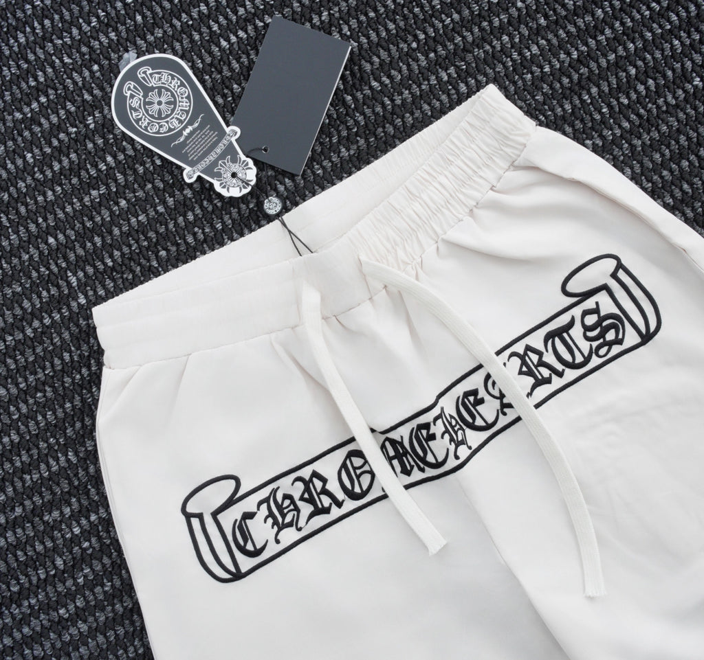 SHORT CHROME HEARTS