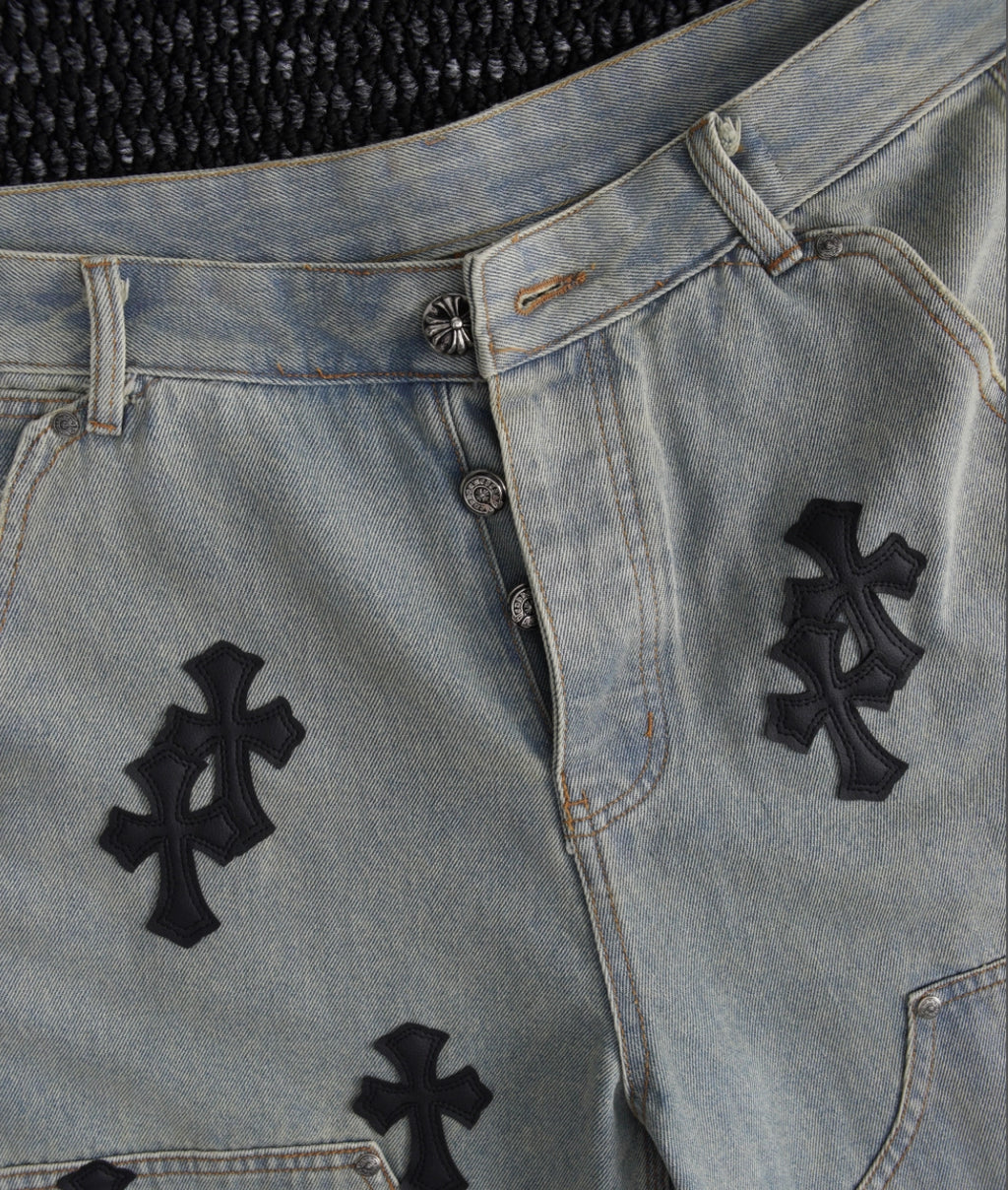 SHORT CHROME HEARTS