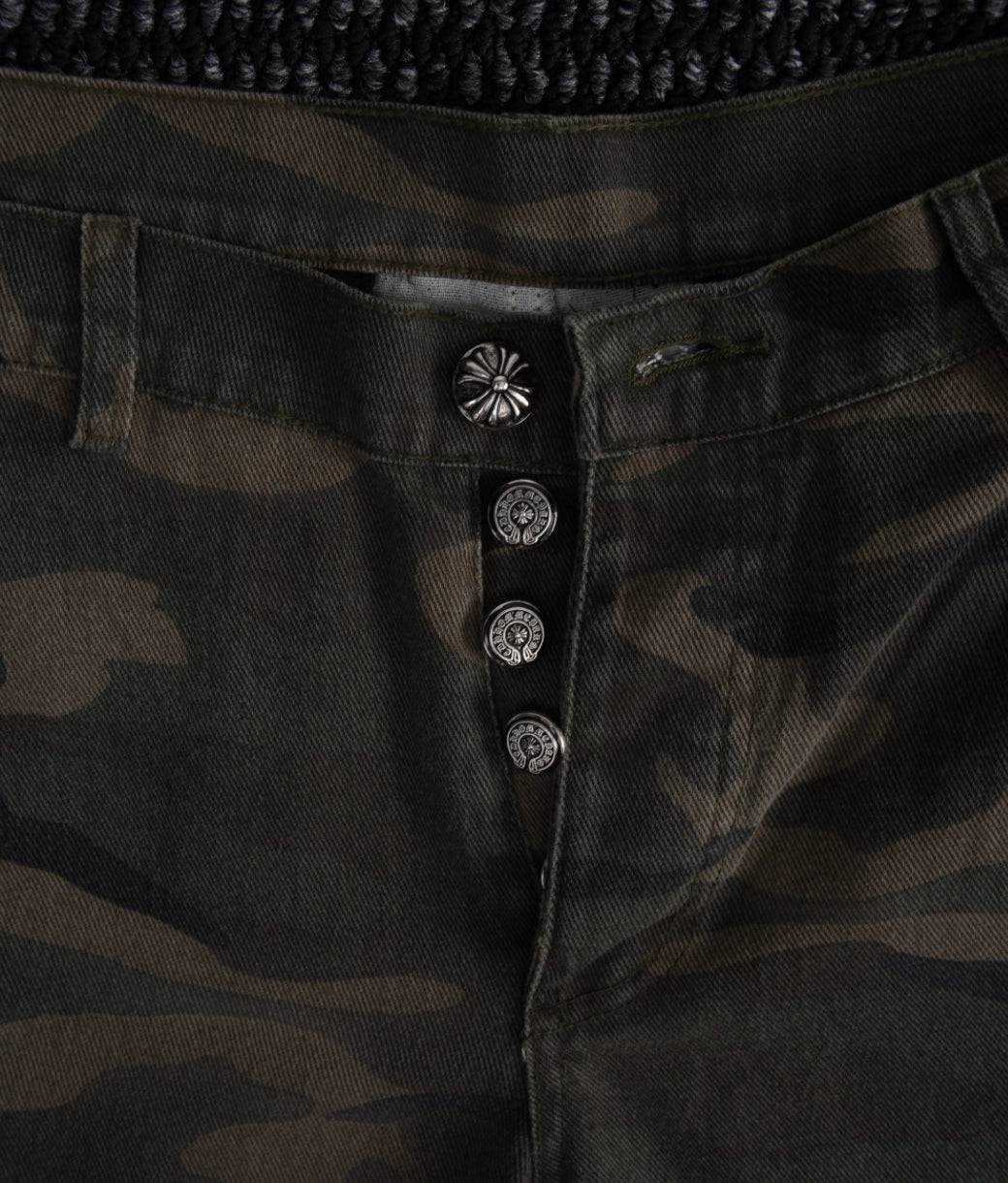 SHORT CAMO CHROME HEARTS