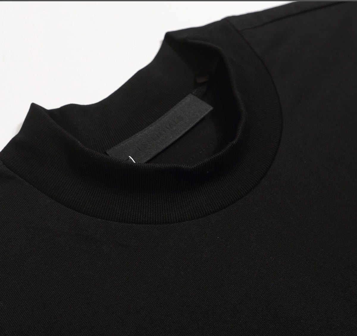 PLAYERA FEAR OF GOD ESSENTIALS